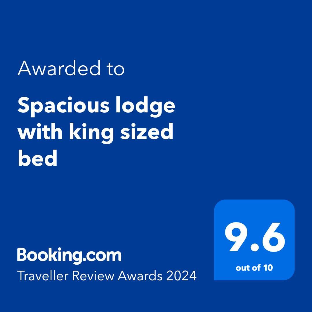 Spacious Lodge With King Sized Bed Inveraray Exteriér fotografie